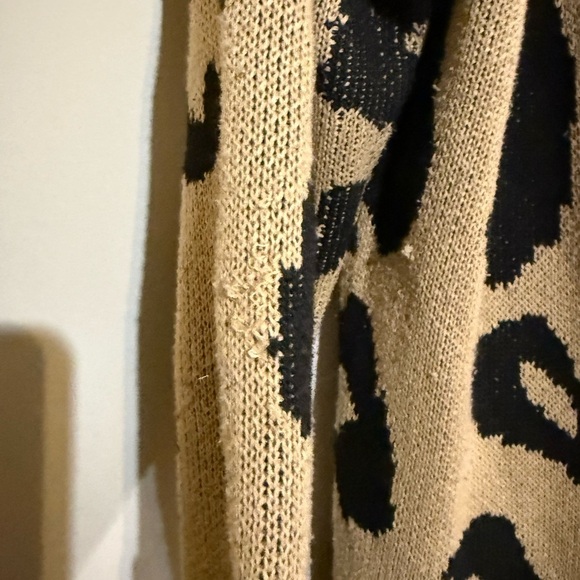 Leopard Print Women's Sweater - Picture 7 of 9
